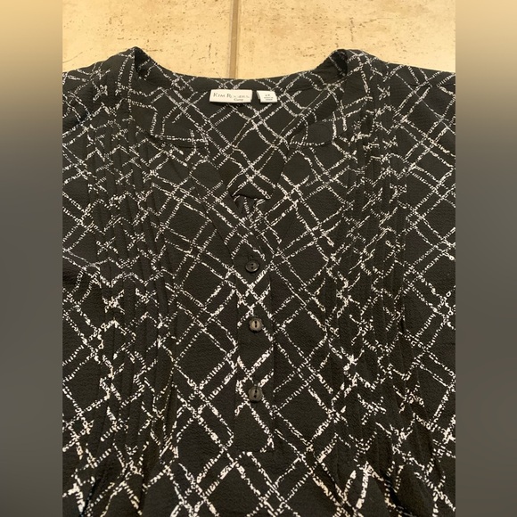 Kim Rogers Curvy Lattice Print Blouse - Black & White, Size 2X - Picture 5 of 7